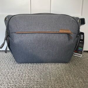 NWT Peak Design everyday sling 10L